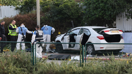 مقتل مستوطنة وإصابة 18 في عمليات دهس وطعن بتل أبيب