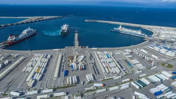 الرواج المينائي في المغرب يتجاوز سقف 200 مليون طن برسم سنة 2023