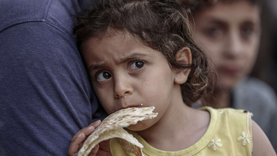 الجوع يمزق أبدان أطفال غزة والحزن يعتصر قلوب الأمهات