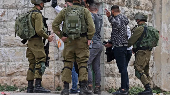 اعتقال 20 فلسطينيا بالضفة الغربية من طرف الاحتلال