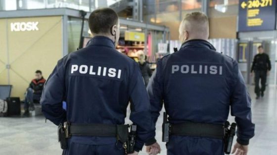 في قبضة الشرطة.. فنلندي ارتكب جرائم جنسية بحق مئات القاصرين عبر الإنترنت