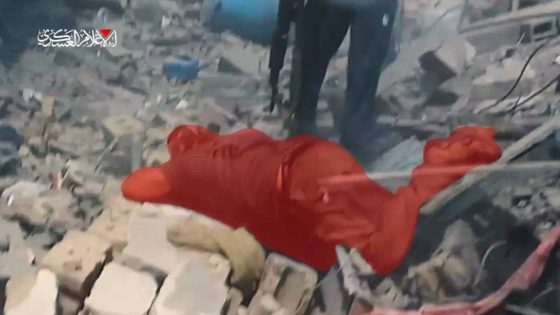 القسام تدمر دبابات وجرافات وتحاول خطف جندي في خان يونس